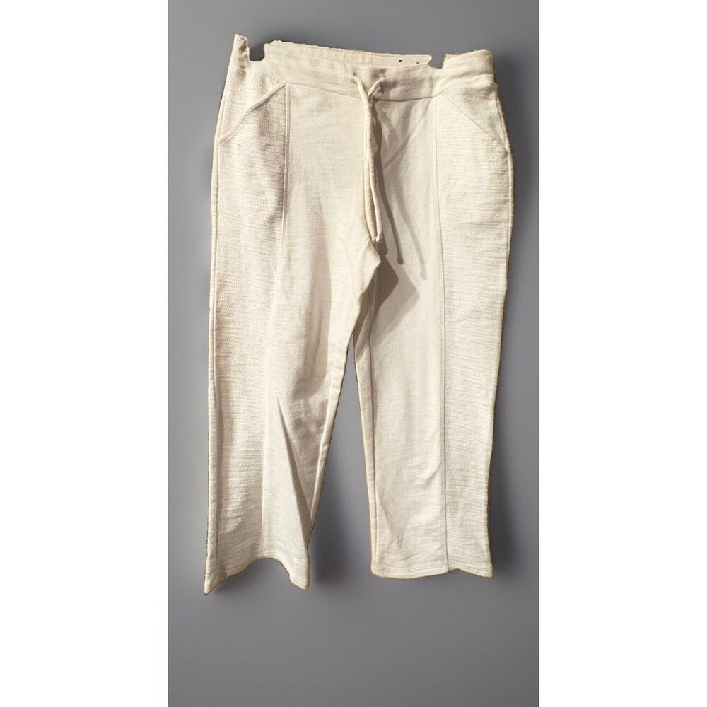 Zenergy® CHICOS Crosshatch Knit Cropped Pants in white, Size 4-6